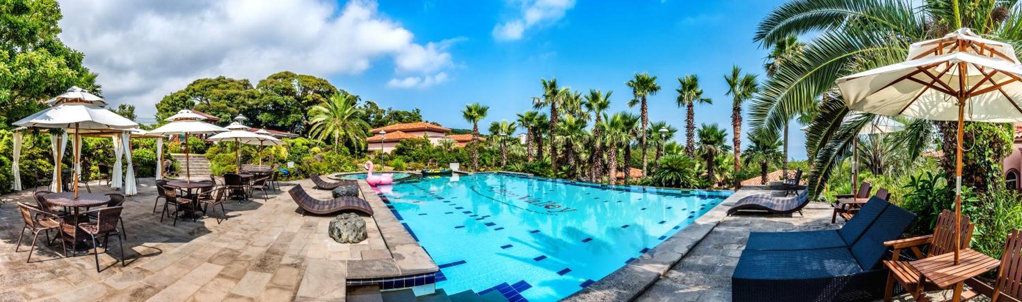 Palm Valley Resort Seogwipo Exterior photo
