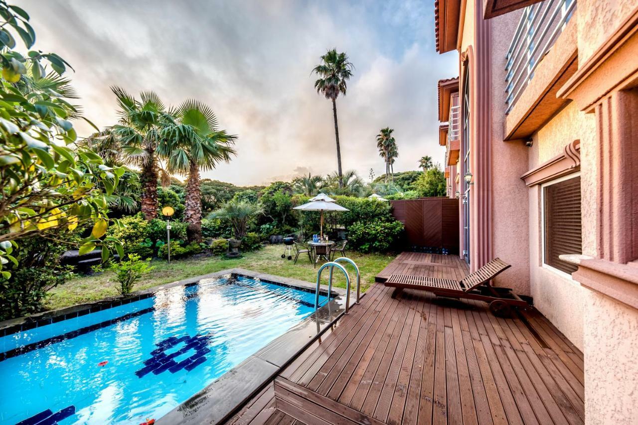 Palm Valley Resort Seogwipo Exterior photo